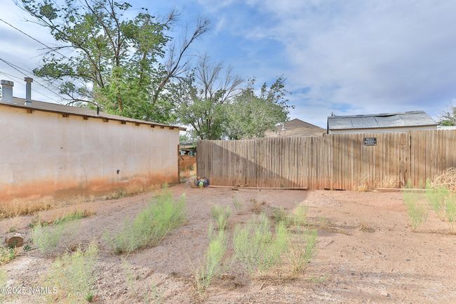 219 W Elm St, House other with 3 bedrooms, 1 bathrooms and null parking in Winslow AZ | Image 25