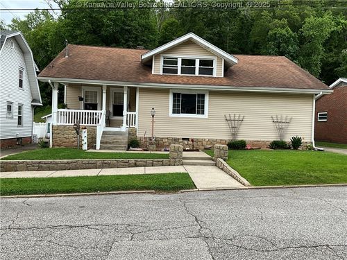 2169 N 21st St, Nitro, WV, 25143-1754 | Card Image