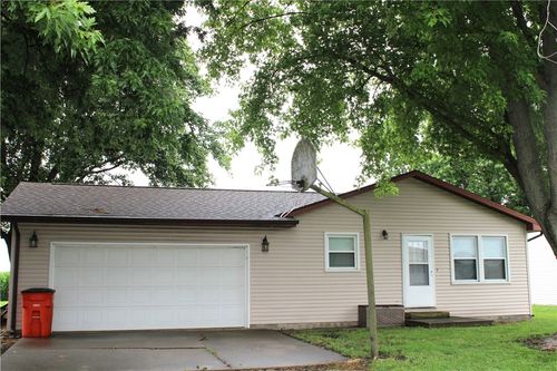 1285 N Circle Park Dr, Shelbyville, IL, 62565-4217 | Card Image