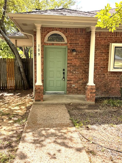 109 Misty Ct, Waxahachie, TX, 75165-1350 | Card Image
