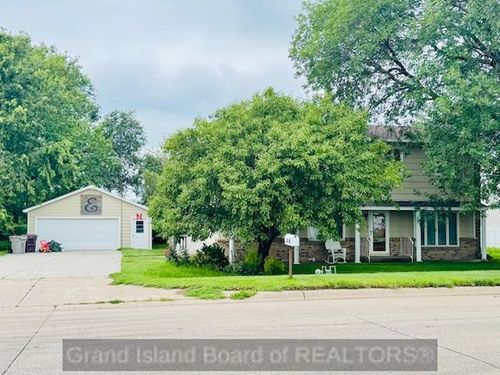 520 17th Ave, Central City, NE, 68826-1057 | Card Image