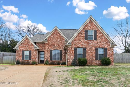 214 Eagle View Dr, Senatobia, MS, 38668-1200 | Card Image