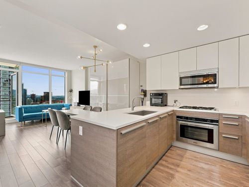3405-2008 Rosser Ave, Burnaby, BC, V5C0H8 | Card Image