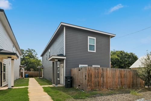 102-7226 Briar Pl, San Antonio, TX, 78221-1774 | Card Image