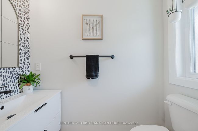 9 - 601 Lions Park Dr, Condo with 3 bedrooms, 4 bathrooms and 1 parking in Mount Brydges ON | Image 7