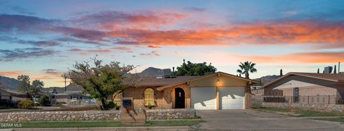 10401 Aphrodite Dr, El Paso, TX, 79924-2206 | Card Image
