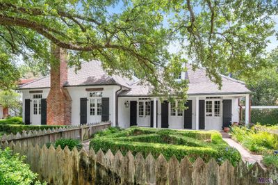 7022 Richards Dr, House other with 6 bedrooms, 6 bathrooms and null parking in Baton Rouge LA | Image 1