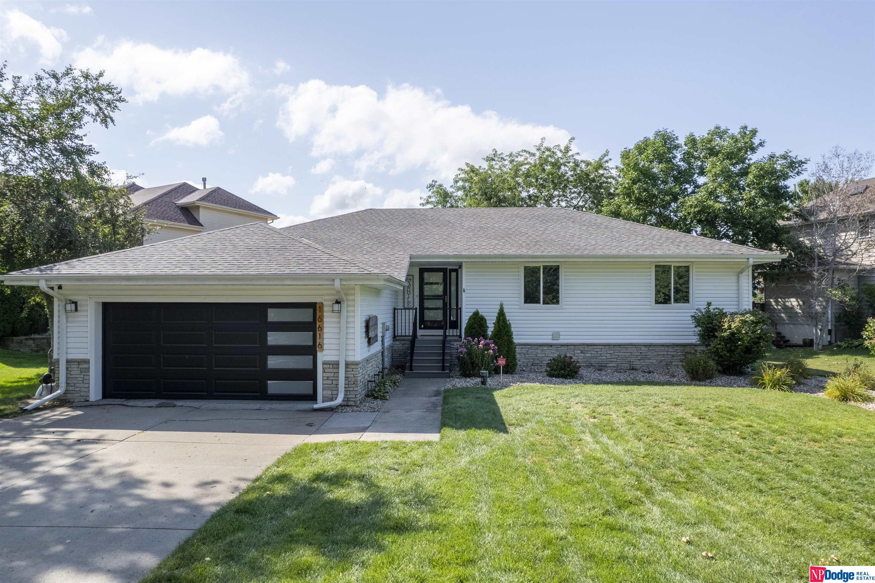 78th St, Papillion, NE 68046
