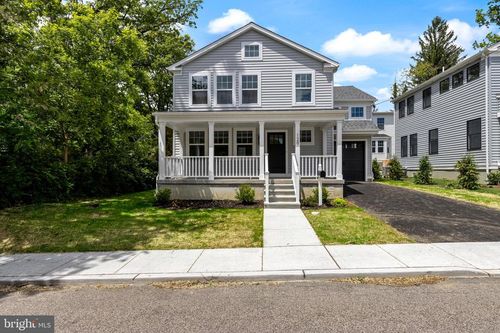 129 Rockland Ave, NARBERTH, PA, 19072-2422 | Card Image