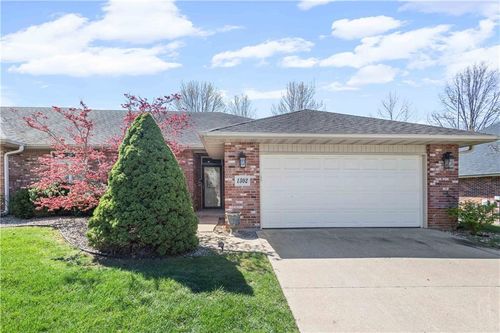 1302 Sedona Villas Dr, Columbia, MO, 65203-4412 | Card Image