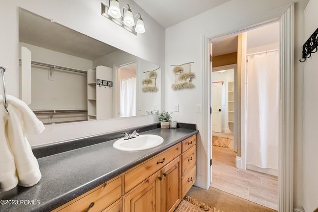 7050 River Valley Rd, Home with 5 bedrooms, 4 bathrooms and null parking in Peoa UT | Image 42