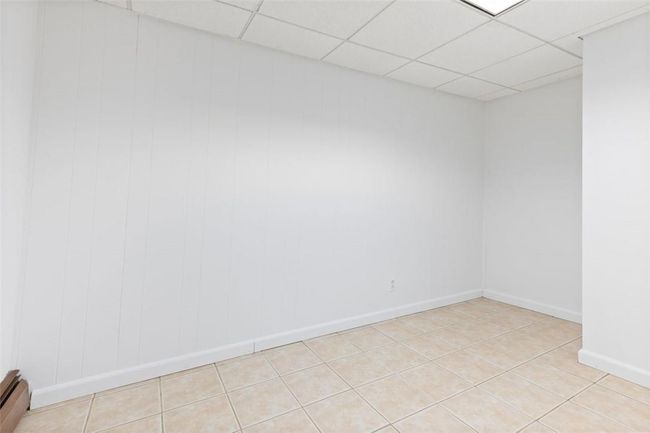 Basement Bedroom | Image 22