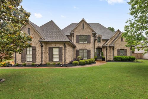 1644 Brackenshire Ln, Collierville, TN, 38017-2438 | Card Image