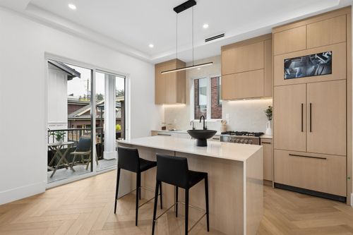 1-3637 E 46th Ave, Vancouver, BC, V5S1B7 | Card Image