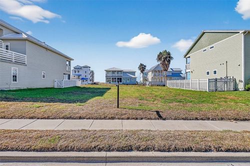 113 Frontside Dr, Corpus Christi, TX, 78418-1801 | Card Image