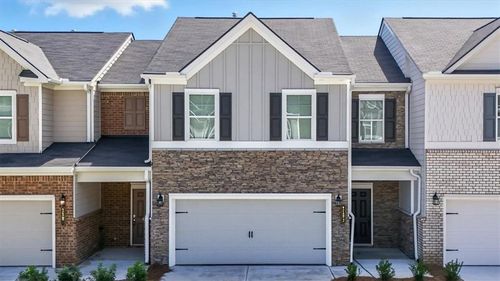 1182 Park Center Cir, Austell, GA, 30168-2105 | Card Image