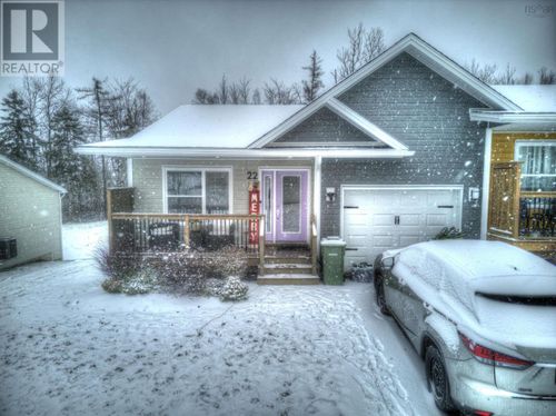 22 Crossfield Ridge, Middle Sackville, NS, B4E0N2 | Card Image