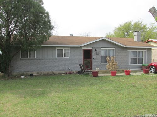 2305 Elaine Dr, Hondo, TX, 78861-1513 | Card Image