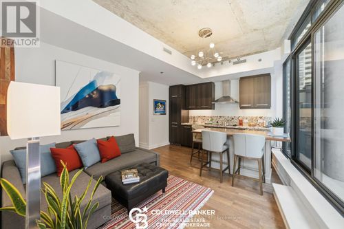 408-15 Beverley St, Toronto, ON, M5T0B3 | Card Image