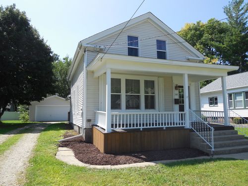 318 W Peru St, Princeton, IL, 61356-1945 | Card Image