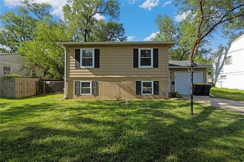 8704 E Bannister Ter, Kansas City, MO, 64134-1844 | Card Image