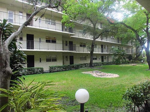 313-3360 Spanish Moss Ter, Lauderhill, FL, 33319-5063 | Card Image