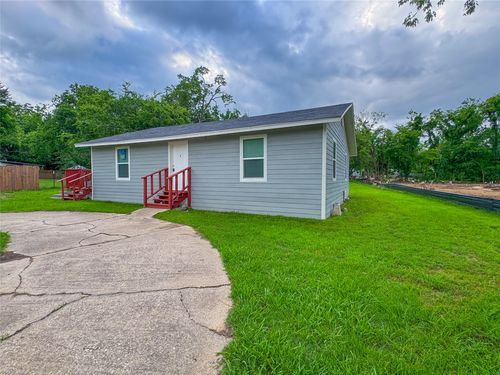 921 Longino St, Sulphur Springs, TX, 75482-2243 | Card Image