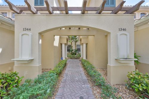 1344 Emerald Dunes Dr, SUN CITY CENTER, FL, 33573-4426 | Card Image