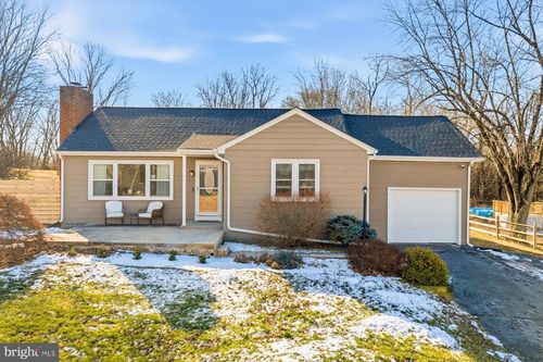 9424 Gas House Pike, FREDERICK, MD, 21701-4720 | Card Image