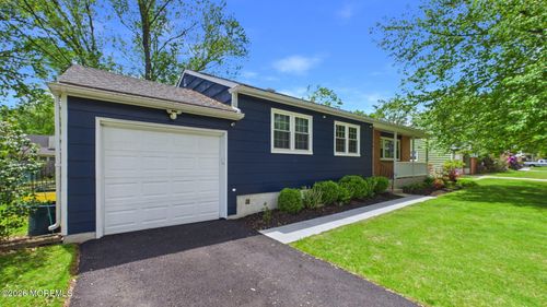 27 Rockland Rd, Ewing, NJ, 08638-1549 | Card Image