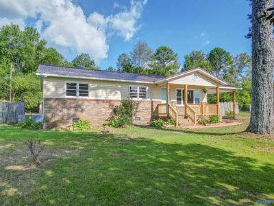 106 Buettner Drive, House other with 3 bedrooms, 1 bathrooms and null parking in Cullman AL | Image 1