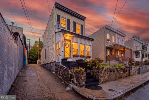 3246 Kingsley St, BALTIMORE, MD, 21229-4212 | Card Image