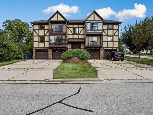 3-502 Front Street, DE PERE, WI, 54115 | Card Image