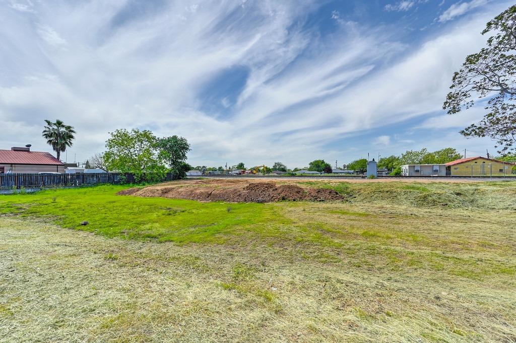 Land in Lincoln