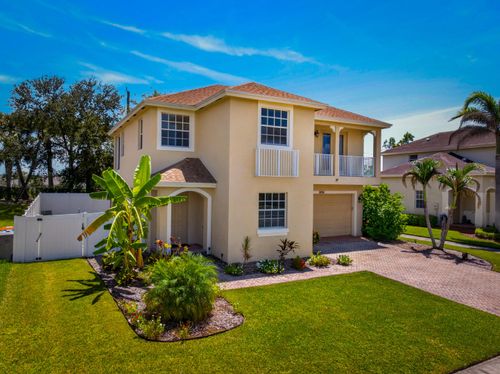 9895 E Verona Cir, Vero Beach, FL, 32966-3119 | Card Image