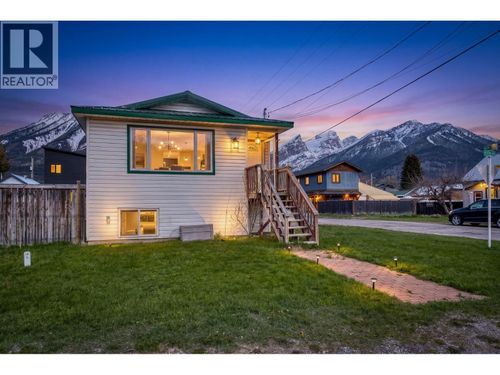 1191 1st Avenue, Fernie, BC, V0B1M0 | Card Image