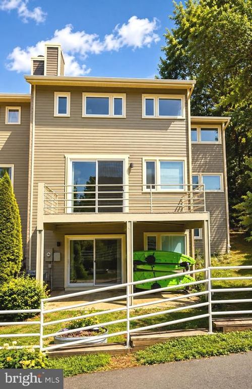 1959 Lakeport Way, RESTON, VA, 20191-5404 | Card Image