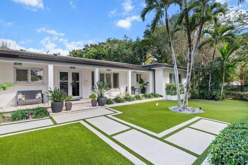 6511 Riviera Dr, Coral Gables, FL, 33146-3526 | Card Image