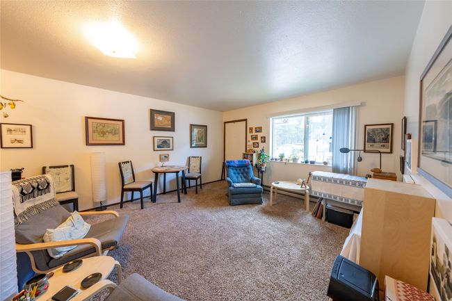 One Bedroom Unit Living Room | Image 14
