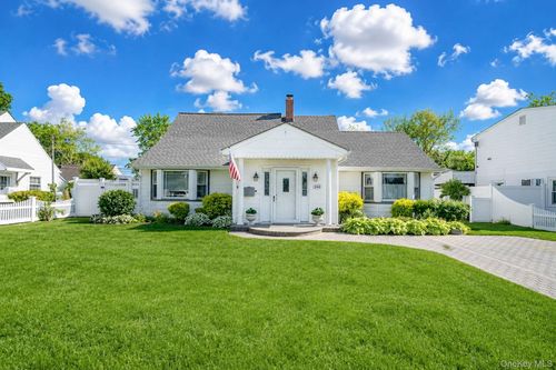 144 Bluespruce Rd, Levittown, NY, 11756-2243 | Card Image