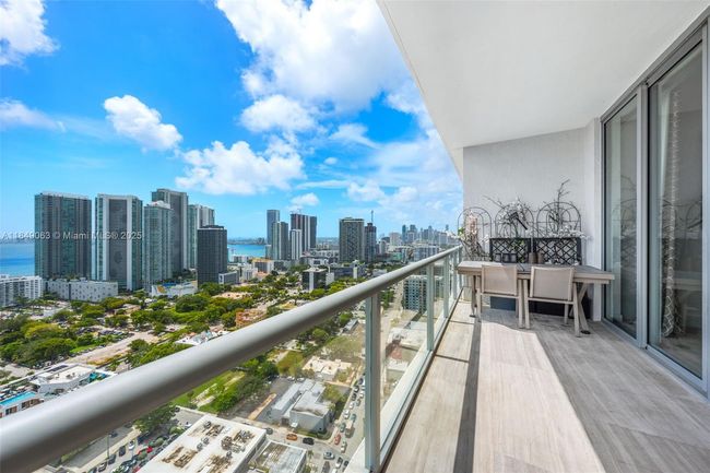 PH207 - 3470 E Coast Ave, Condo with 3 bedrooms, 3 bathrooms and null parking in MIAMI FL | Image 18