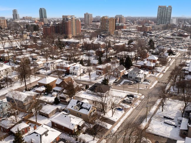 48 David St, Home with 10 bedrooms, 10 bathrooms and 11 parking in Brampton ON | Image 39