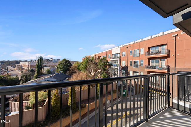 Balcony | Image 37
