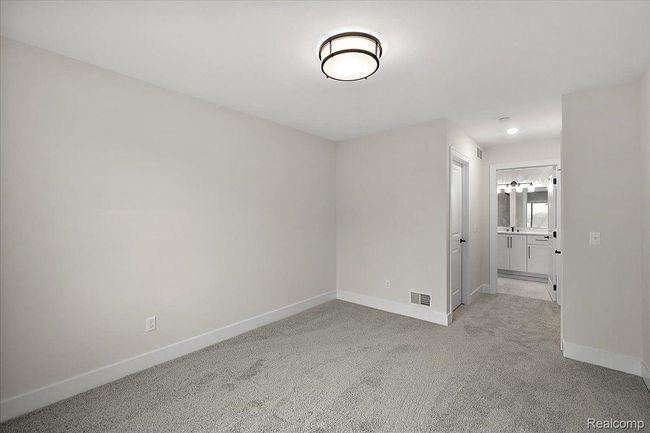 682 Westlake Ave, House other with 4 bedrooms, 4 bathrooms and null parking in Oxford MI | Image 42
