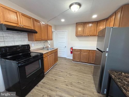 apt-2-518 N Black Horse Pike, RUNNEMEDE, NJ, 08078-1306 | Card Image