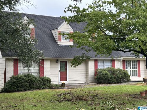 59 Cloverdale Dr, Sylacauga, AL, 35150-4910 | Card Image