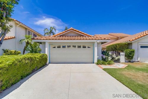 2474 Royal Saint James Dr, El Cajon, CA, 92019-4409 | Card Image