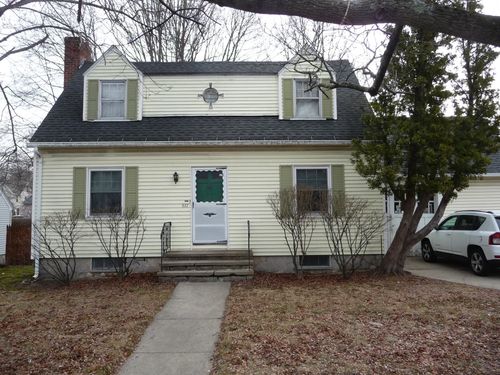 857 Union St, Manchester, NH, 03104-3149 | Card Image