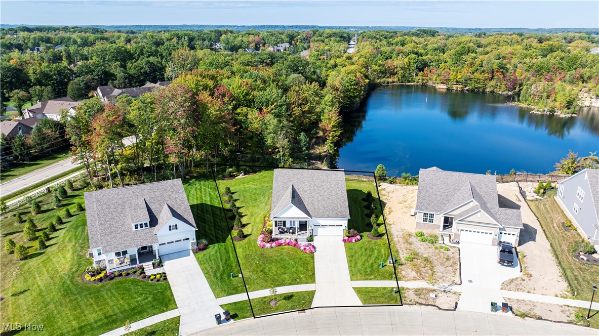 Penny Ln, Aurora, OH 44202