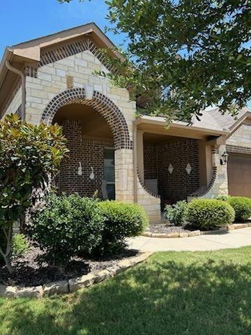 Sweet Clover Ln, Crowley, TX 76036